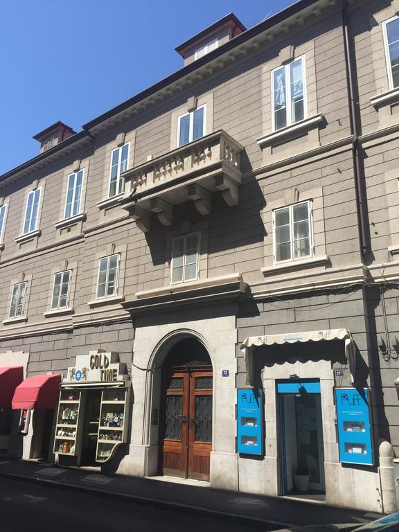 乔伊斯住宿加早餐旅馆 的里雅斯特 外观 照片